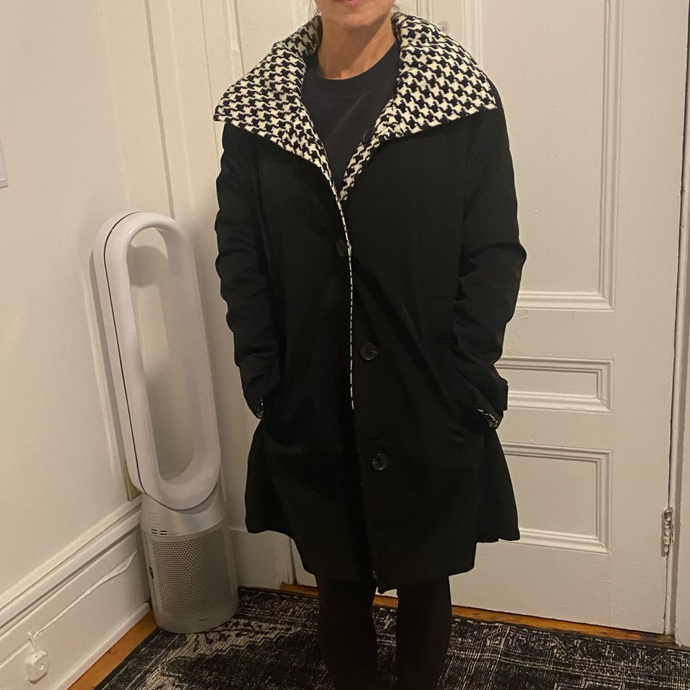 Classic rain coat/jacket